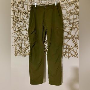 Columbia hiking pants 32x36